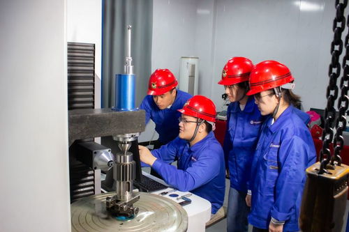 申請發(fā)明專利20余項(xiàng)揚(yáng)大科研團(tuán)隊(duì)研發(fā)新型風(fēng)機(jī)吊裝系統(tǒng)