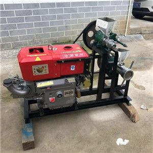 溫州鹿城食品膨化機械創新 聚焦新型麻辣條機與汽輪機研發銷售